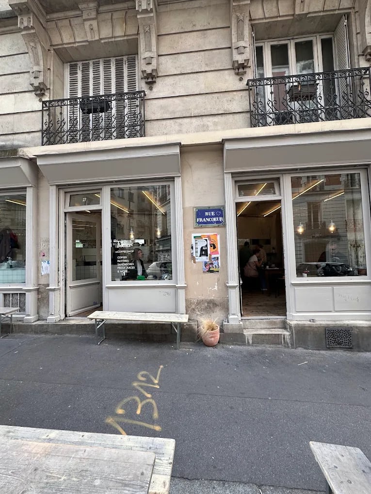 Photo de Two Doors Coffee-Shop