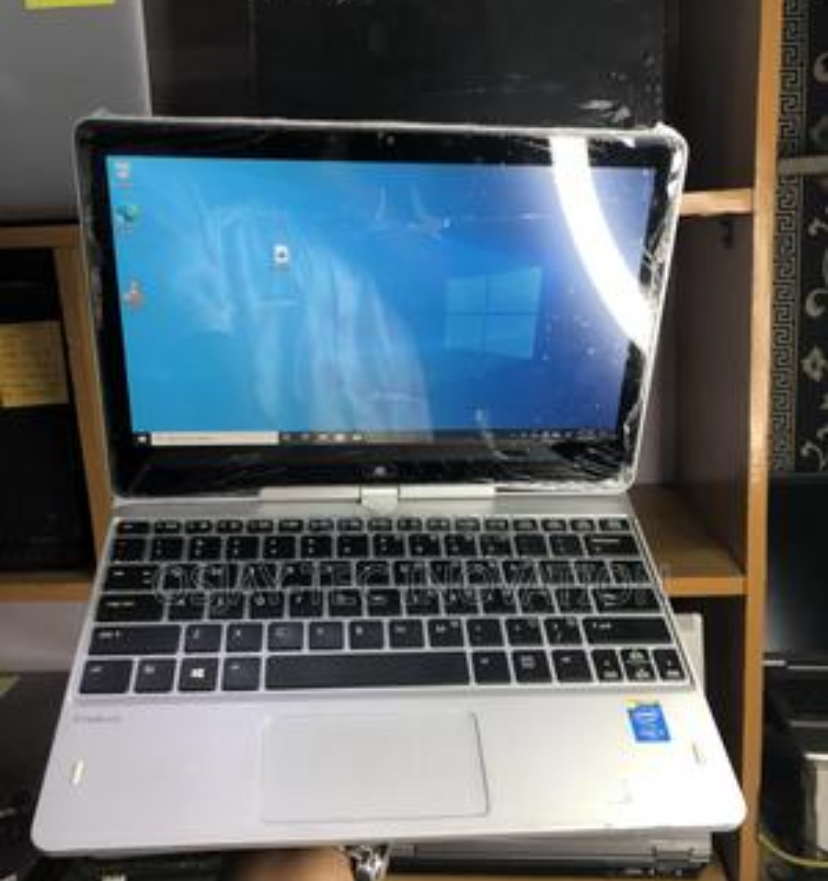 Laptop 
