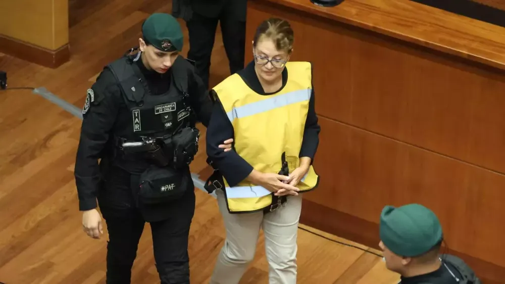 Justicia saca de la cárcel a exjueza Ángela Vivanco y la envía a arresto domiciliario total