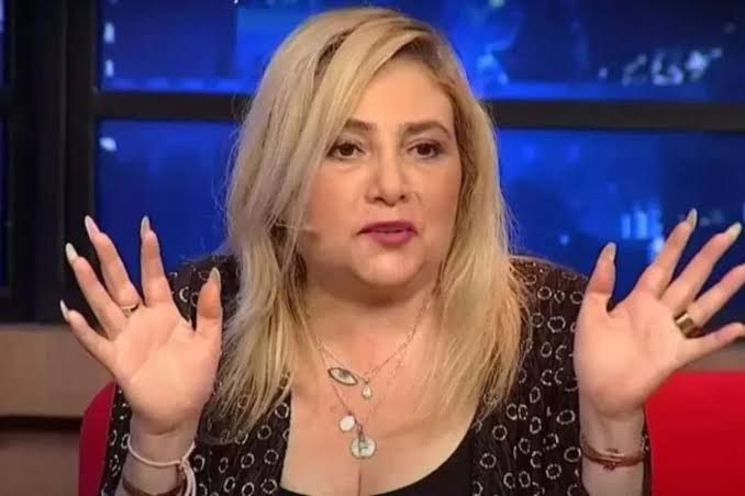 Quedó claro que tarotistas engañan: Latife Soto es tratada de chanta por fallidos presagios del Mundial
