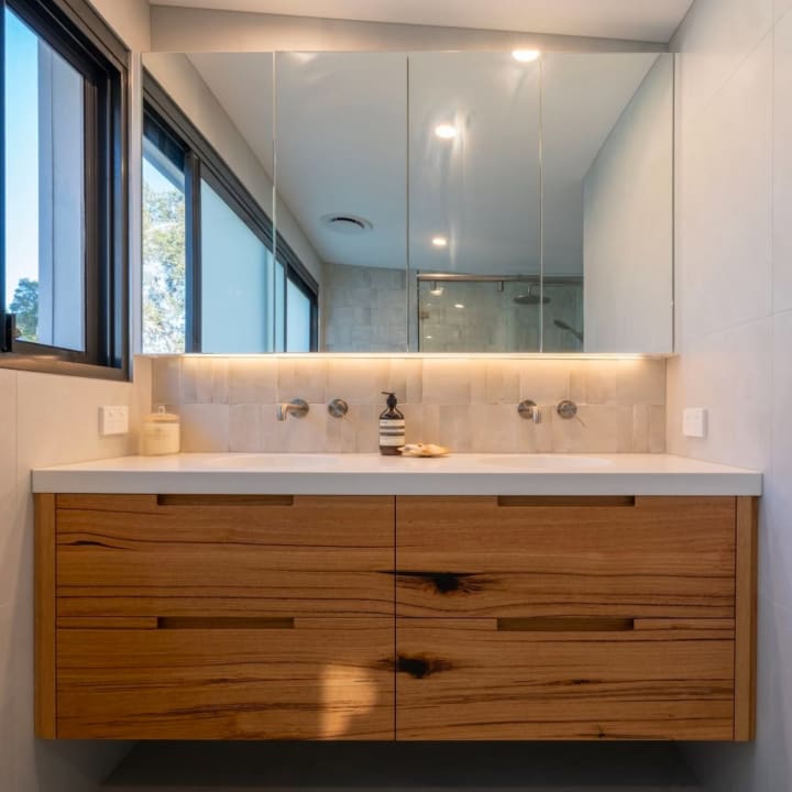 Rice Series Gloss Wall Tile installed