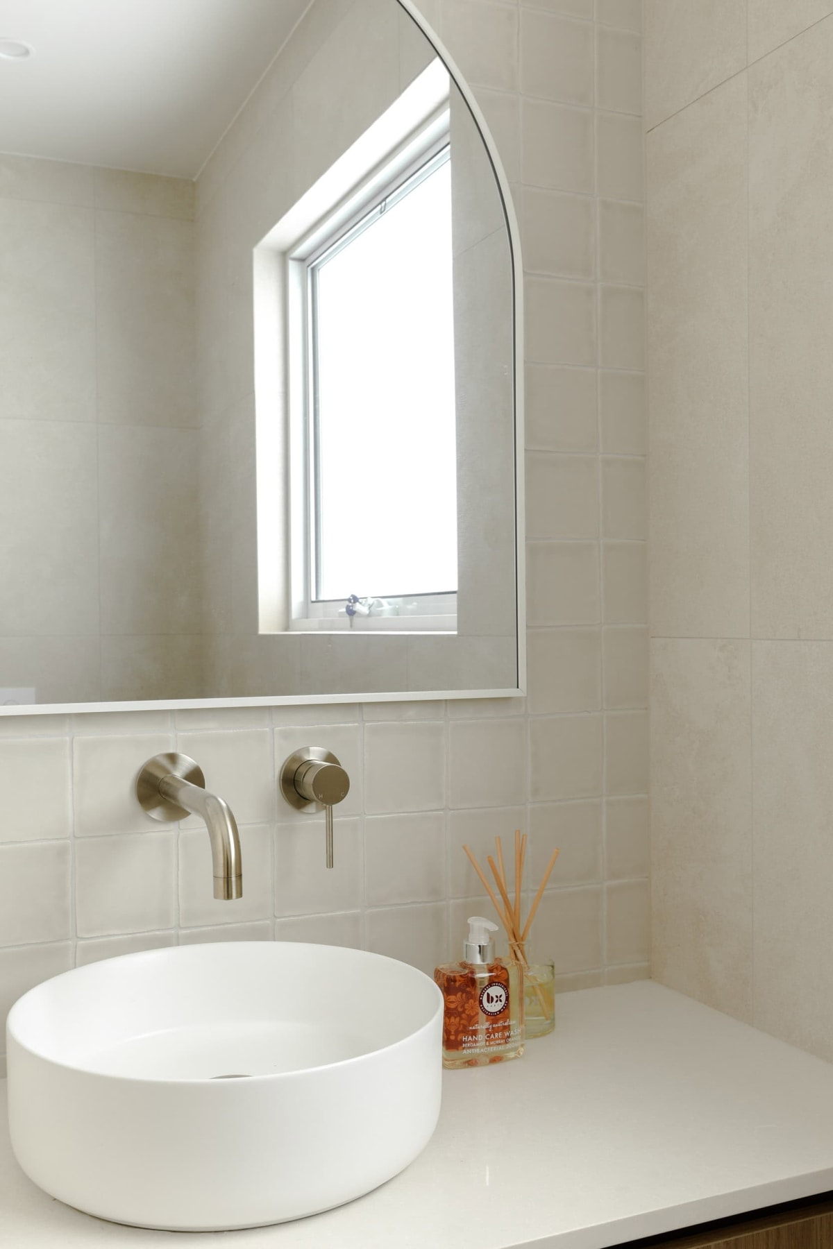 Inside The Sunset Place – A Modern Retreat of Texture and Tranquillity – Main Bathroom & Powder Room (7)
