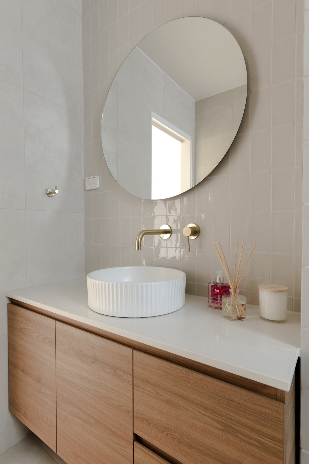 Inside The Sunset Place – A Modern Retreat of Texture and Tranquillity – Bathroom 2 (2)