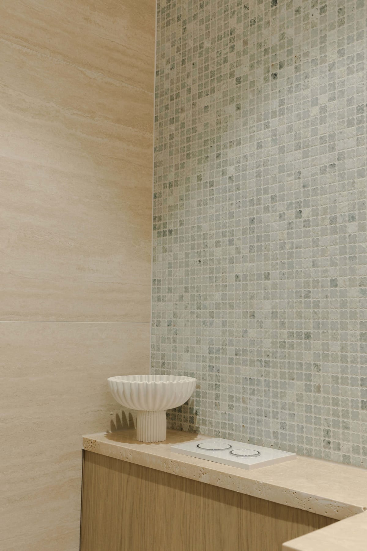 Arncliffe – A Bespoke Entertainer With World-Class Design Instincts – Bathrooms as Works of Art (4)