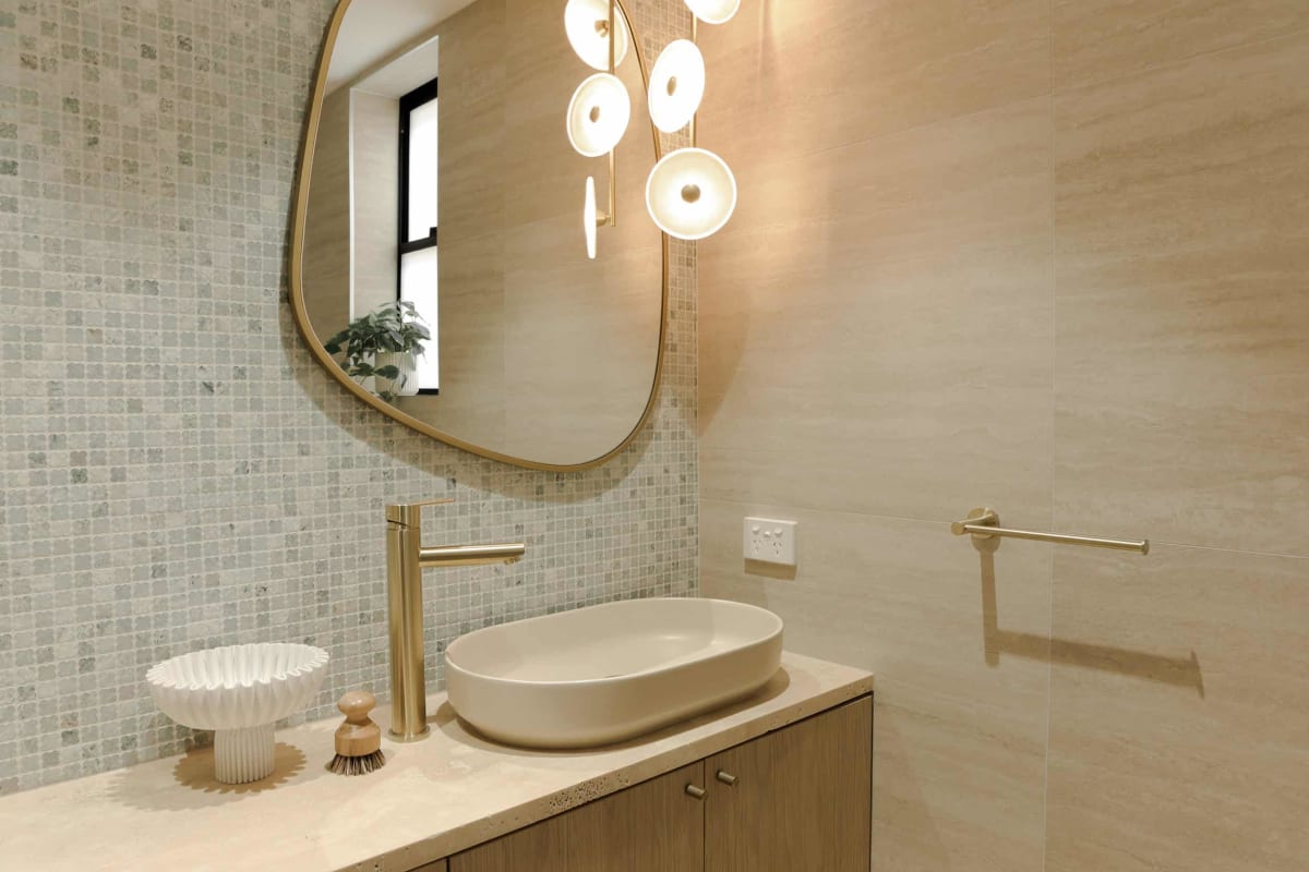 Arncliffe – A Bespoke Entertainer With World-Class Design Instincts – Bathrooms as Works of Art (2)