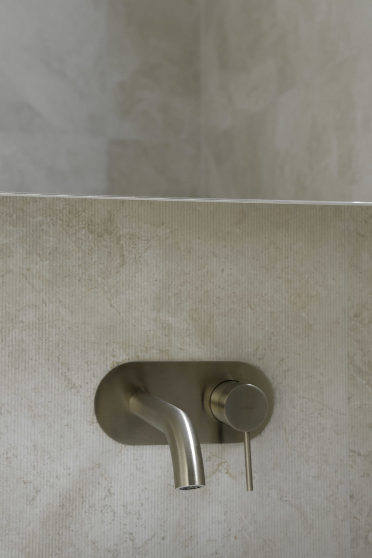 A Coco Build Terrace Transformation in Sydney – Main Bathroom: Vertical 3D Statement
