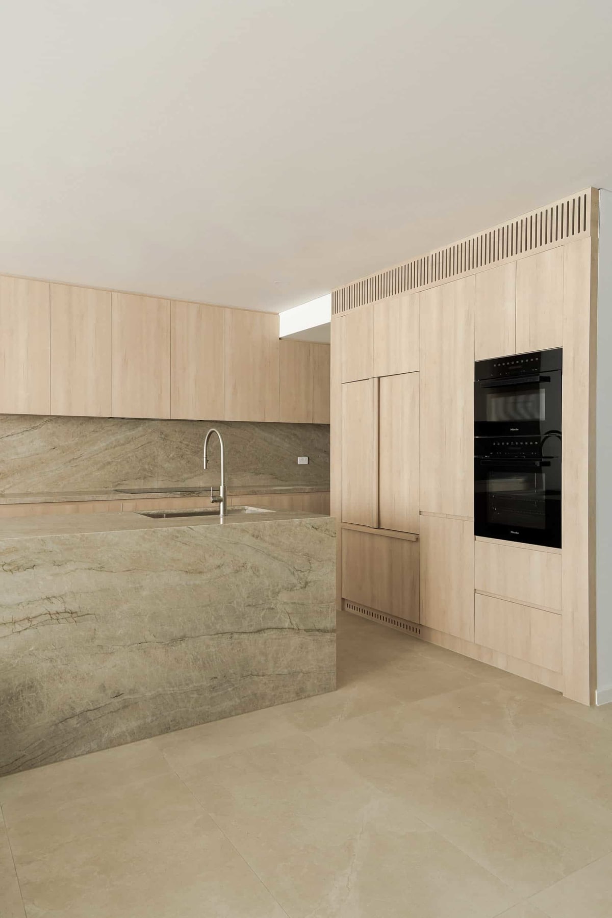 Taj Mahal Porcelain Tile