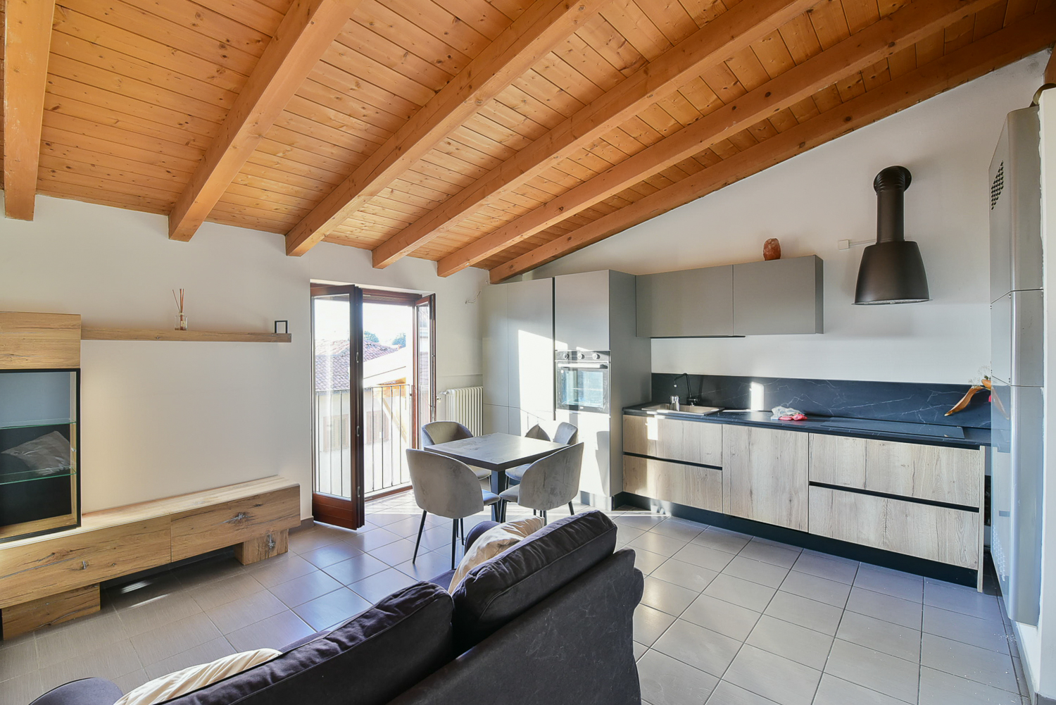 Bilocale via Giuseppe Verdi 206, Seregno