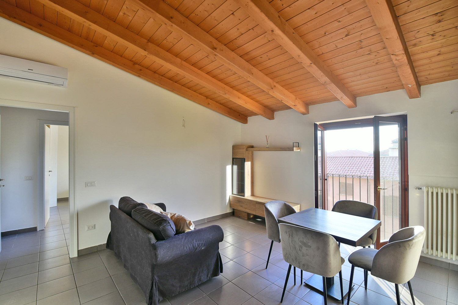 Bilocale via Giuseppe Verdi 206, Seregno