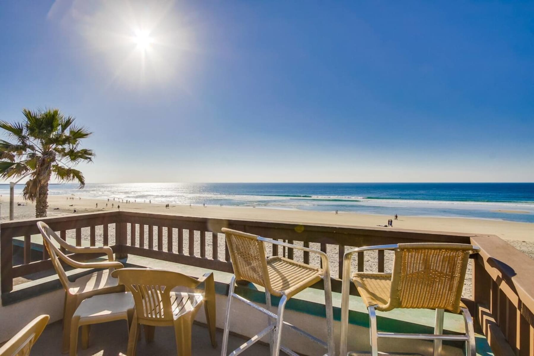 Oceanfront Boardwalk Bungalow, garage and bikes 1