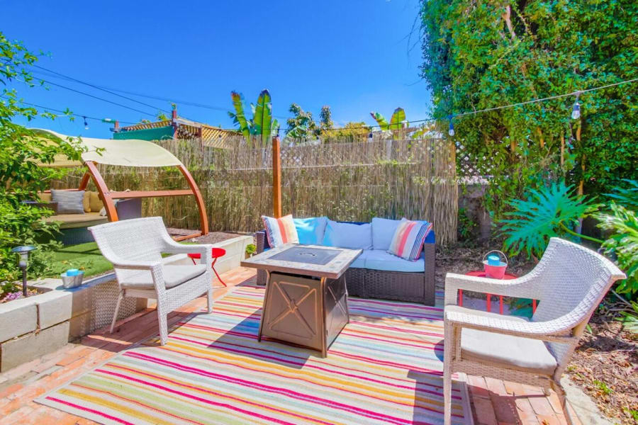 New Bathroom! 2bd-shared yard w/spa, firepit, pets 3