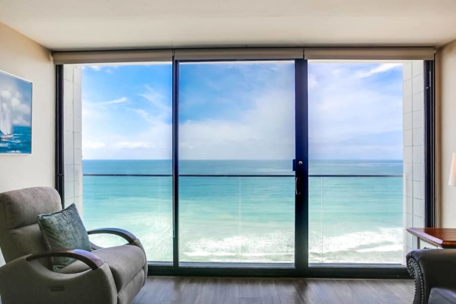 Panoramic 9th fl. Oceanfront view, parking, pool 3