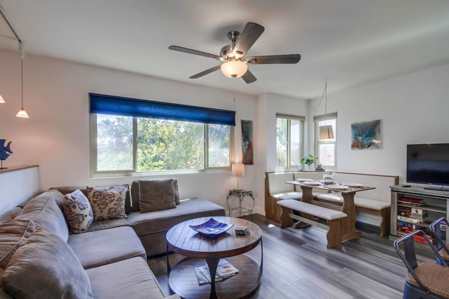 New-A/C! Between Beach and Bay, garage/bikes/pets! 5