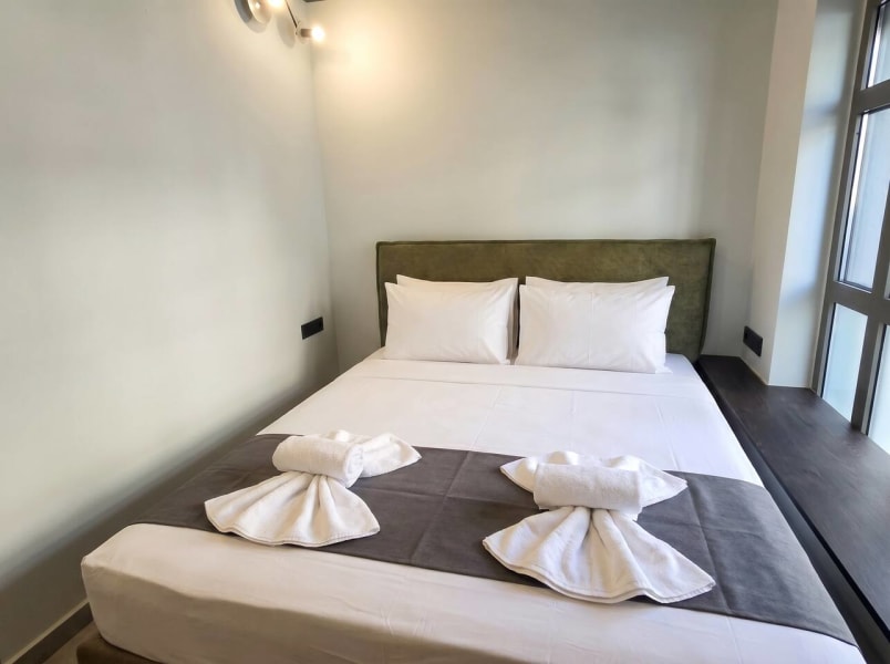 Omian Sapphire Residence | grand courtyard 5