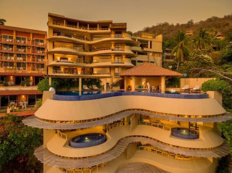 KauKan B7 Luxury Condo with Breathtaking View 3