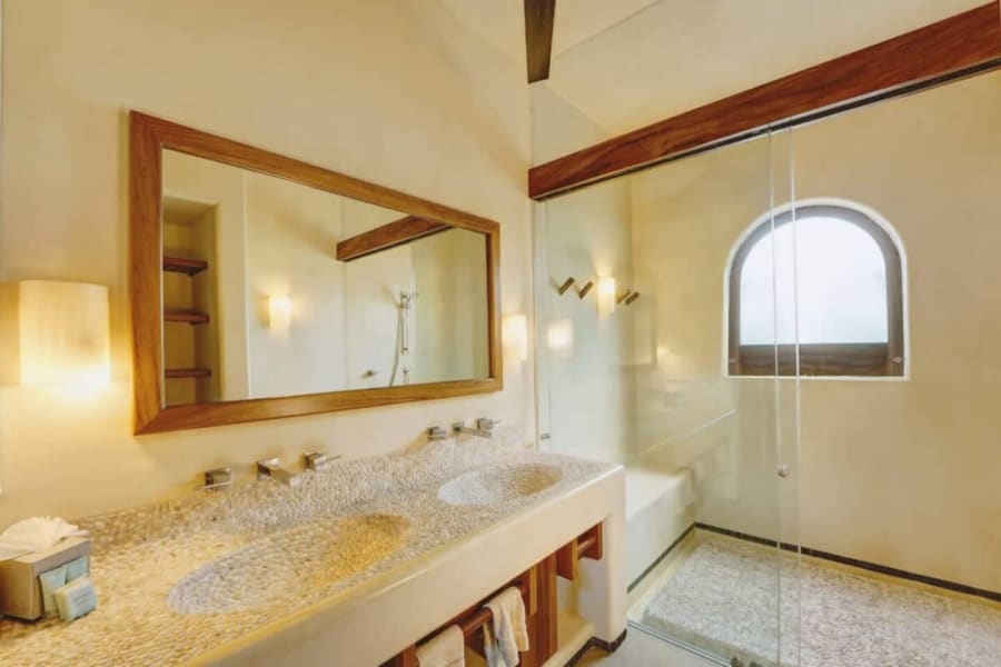 Seaside Serenity at Las Palmas Modern apartment 5