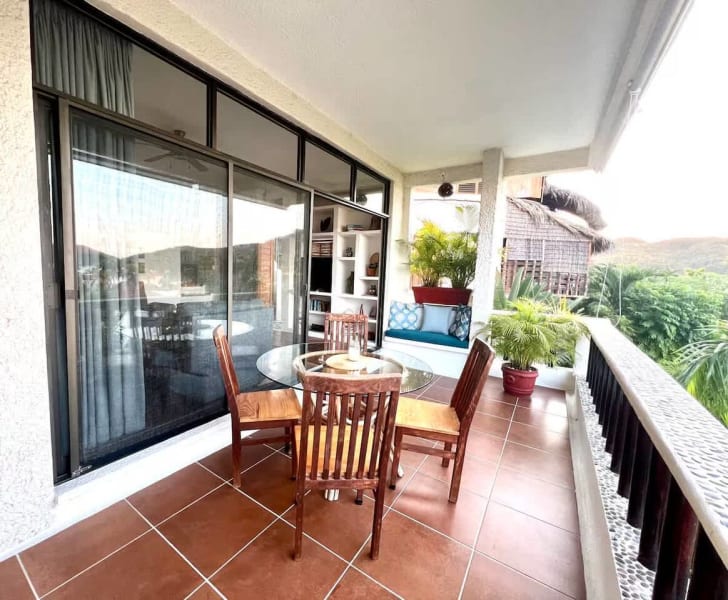 Short Walk Condo to La Ropa Beach 4
