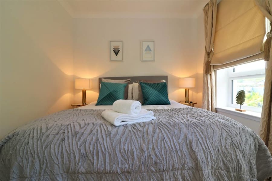 Signature - Macneish House - East Kilbride 3
