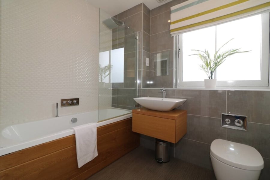 Signature- Oatlands House - Glasgow 2