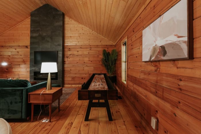 Evergreen Hideaway cabin photo 31