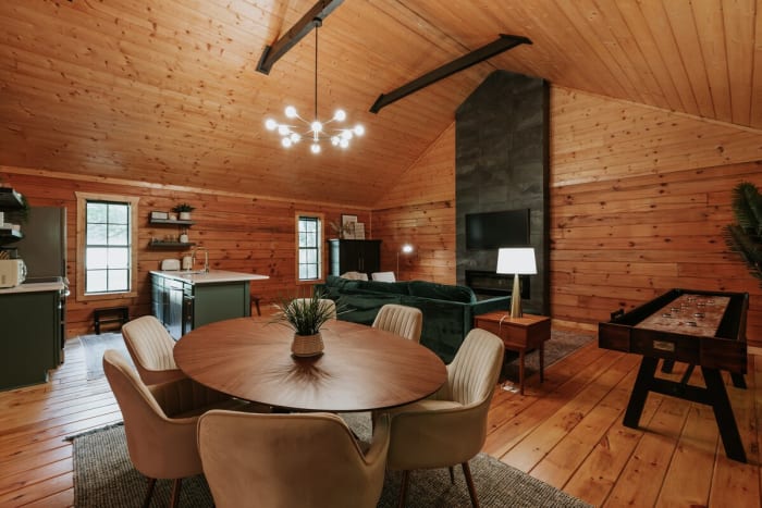 Evergreen Hideaway cabin photo 42