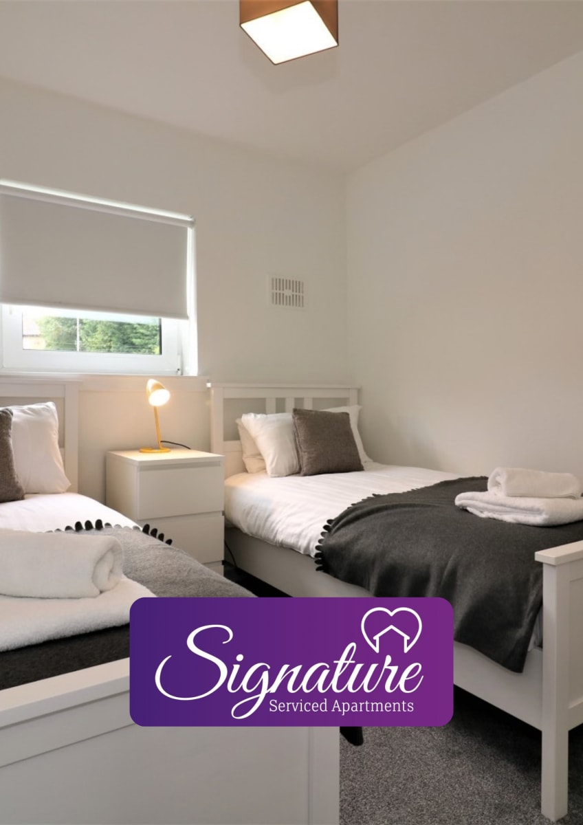 Signature Belhaven House - Hamilton 1