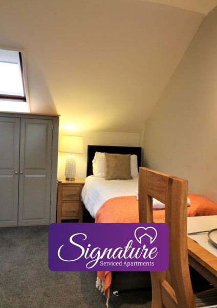Signature Linden Cottage Room 4 - Airdrie 1