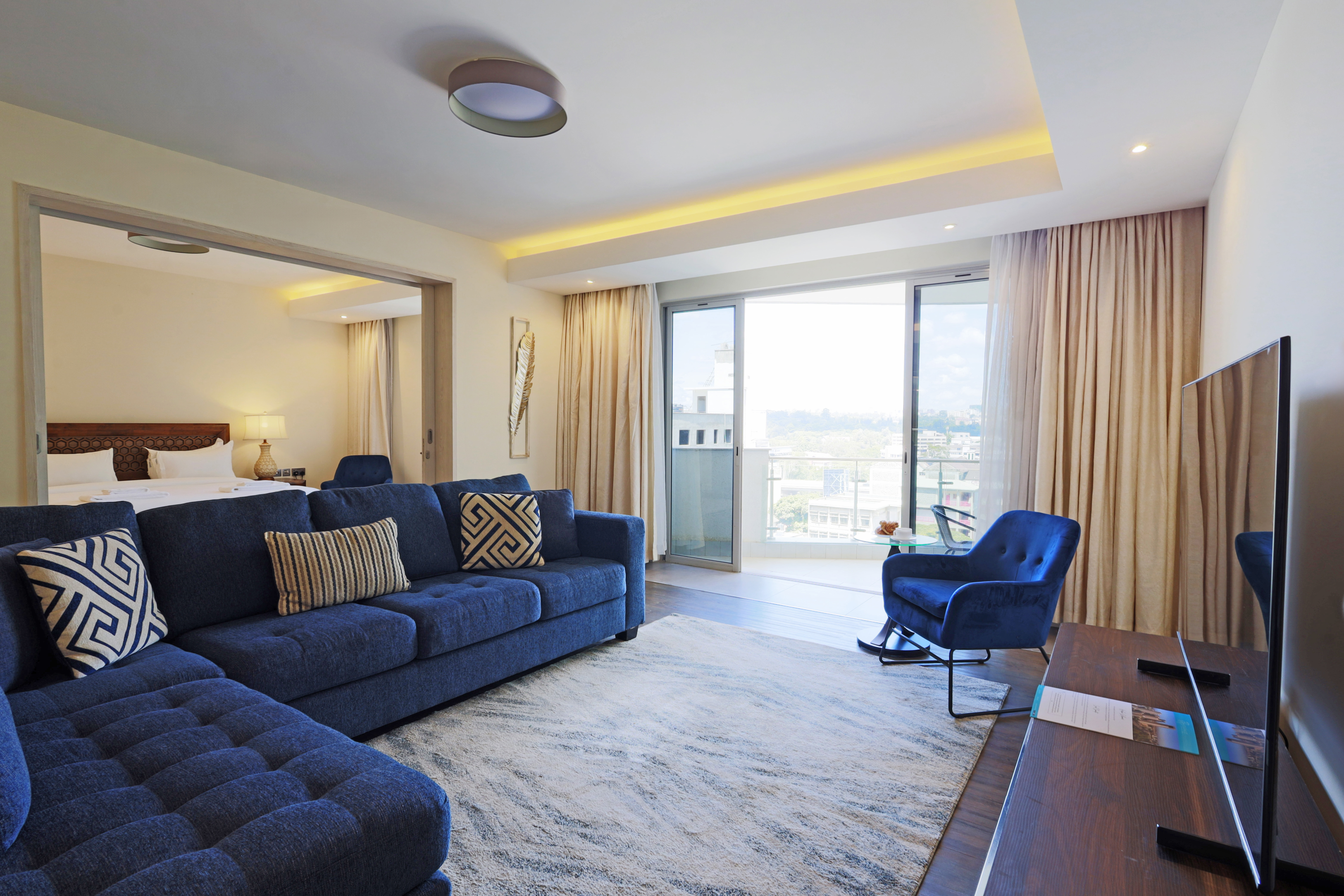Capital M Blue Saphire Line 1 Bed by YourHost