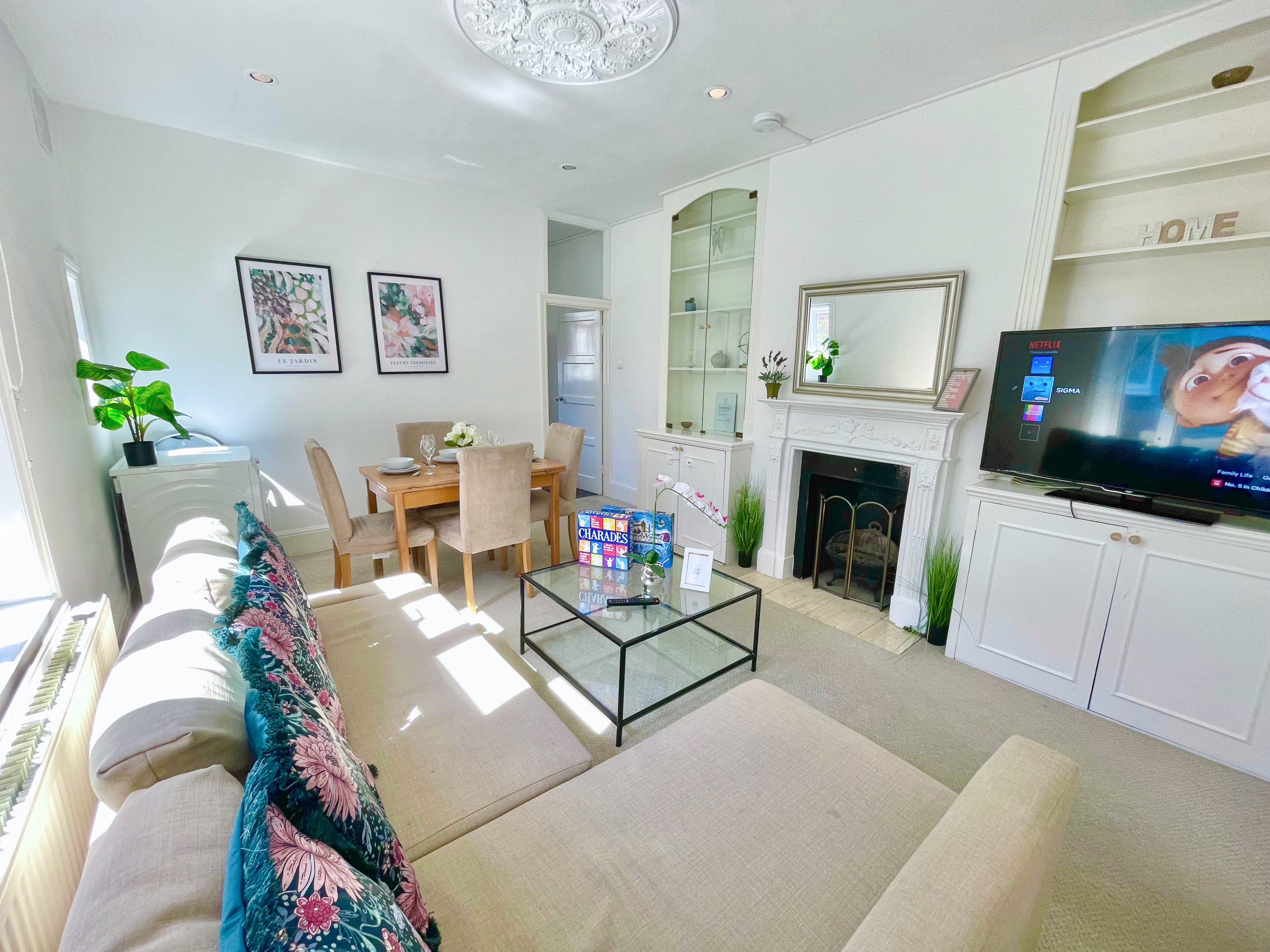 Hammersmith · 3-bed interior