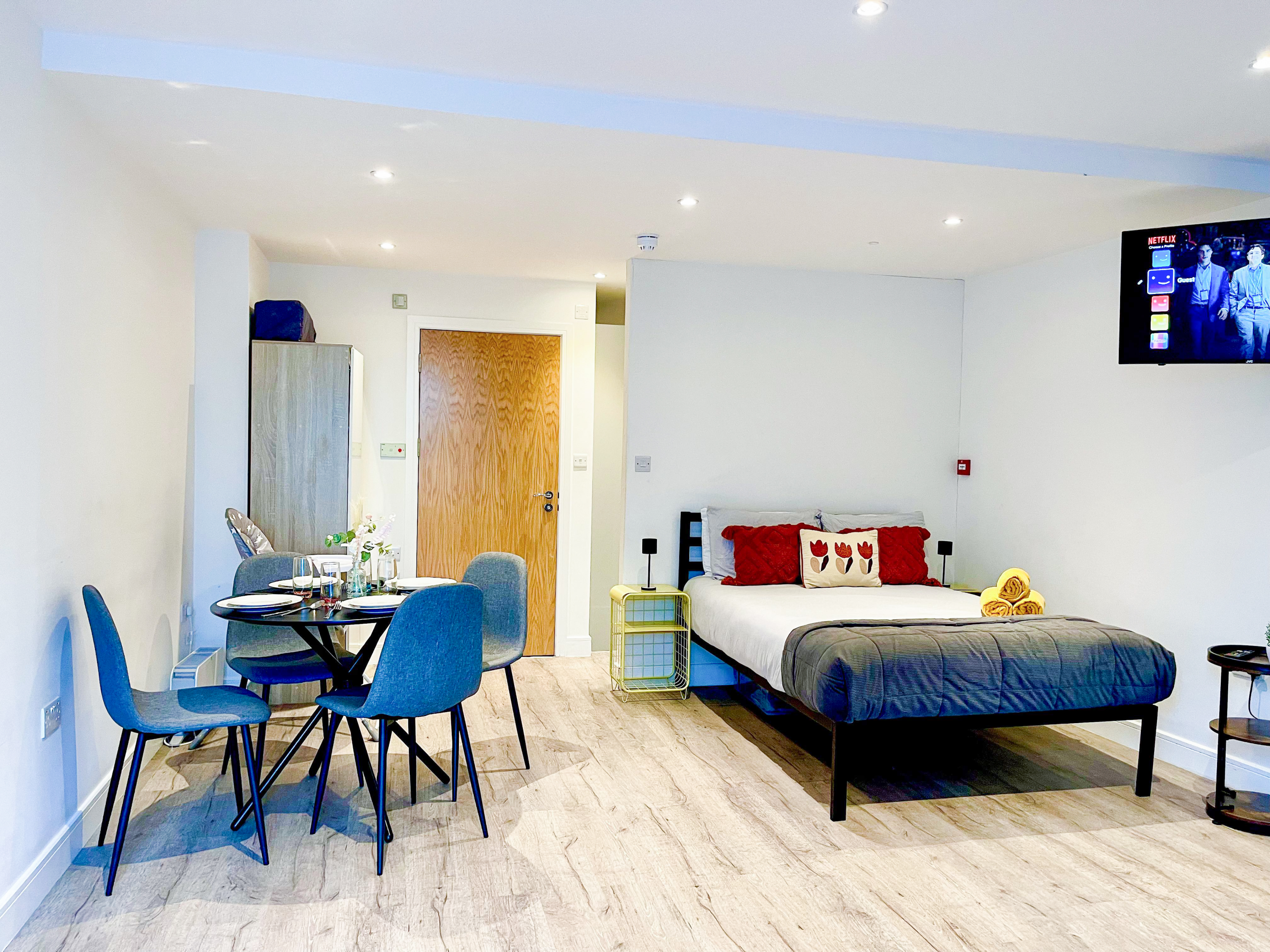 Liverpool Road · 1-bed interior