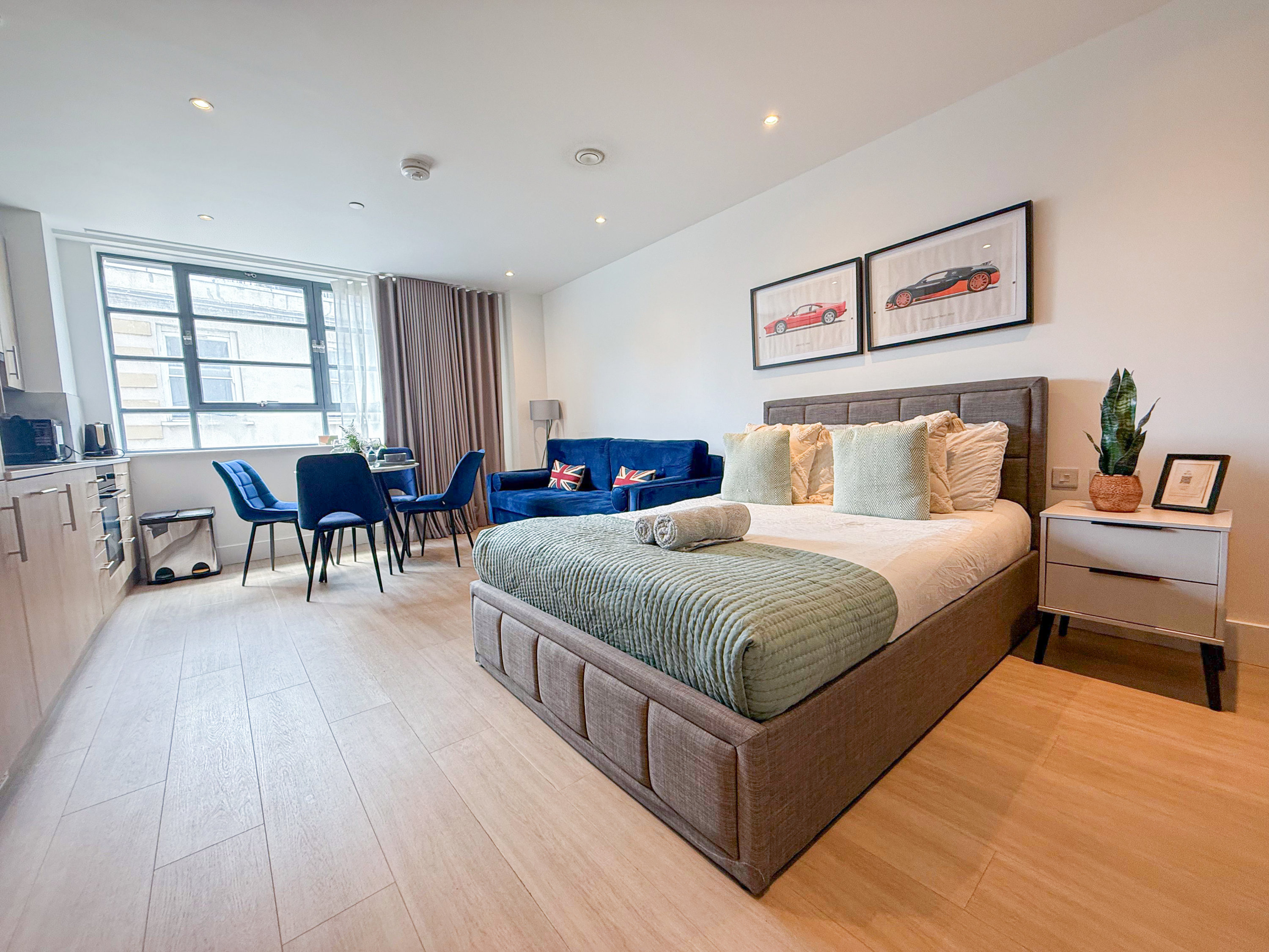 Regent's Flat W · 1-bed interior