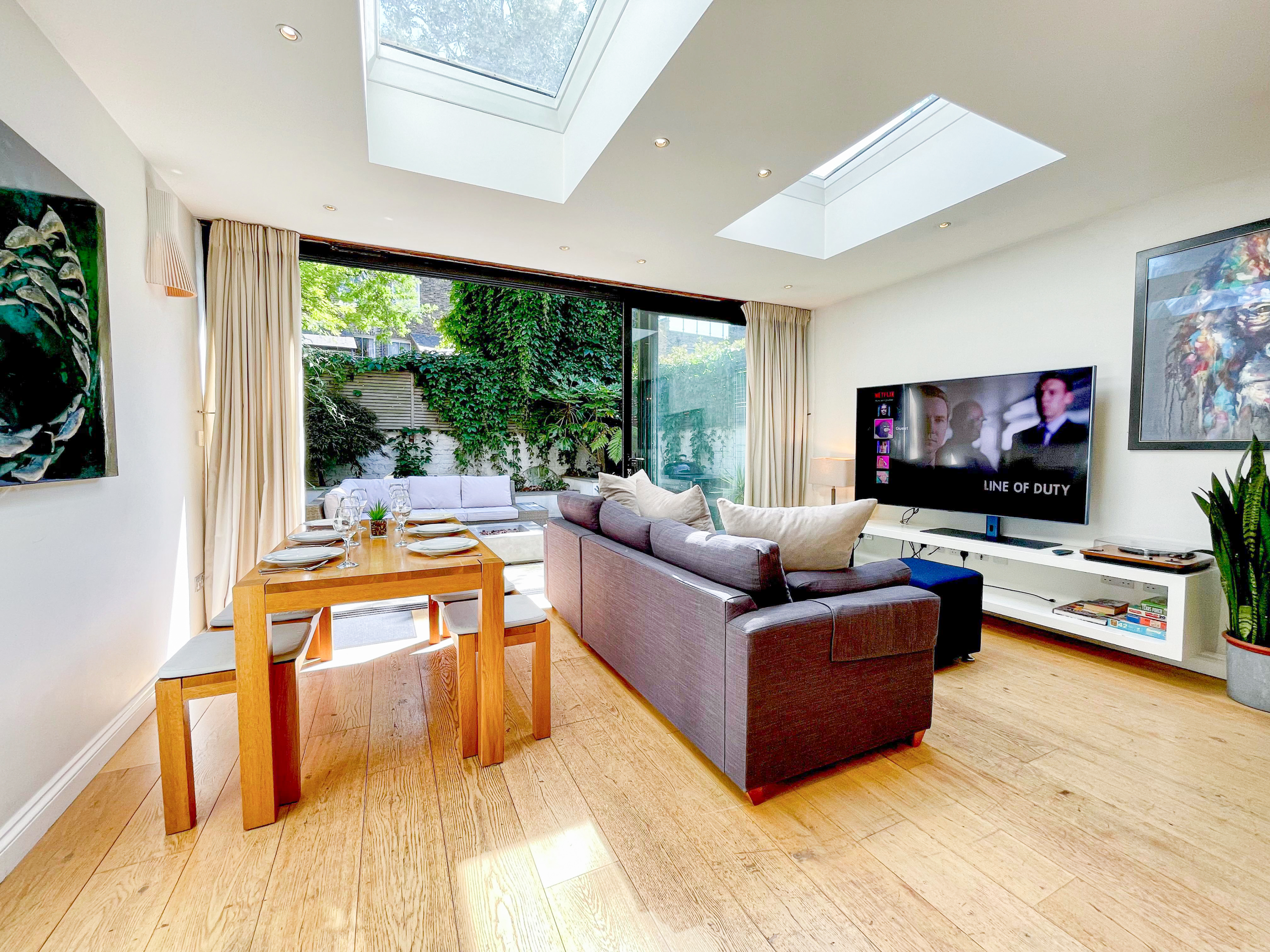 Shepherd's Bush 2 · 2-bed interior