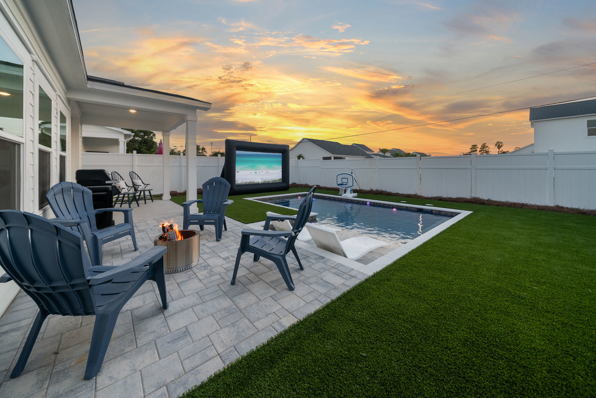 Waves of Grace — Family Fun House with Private Pool