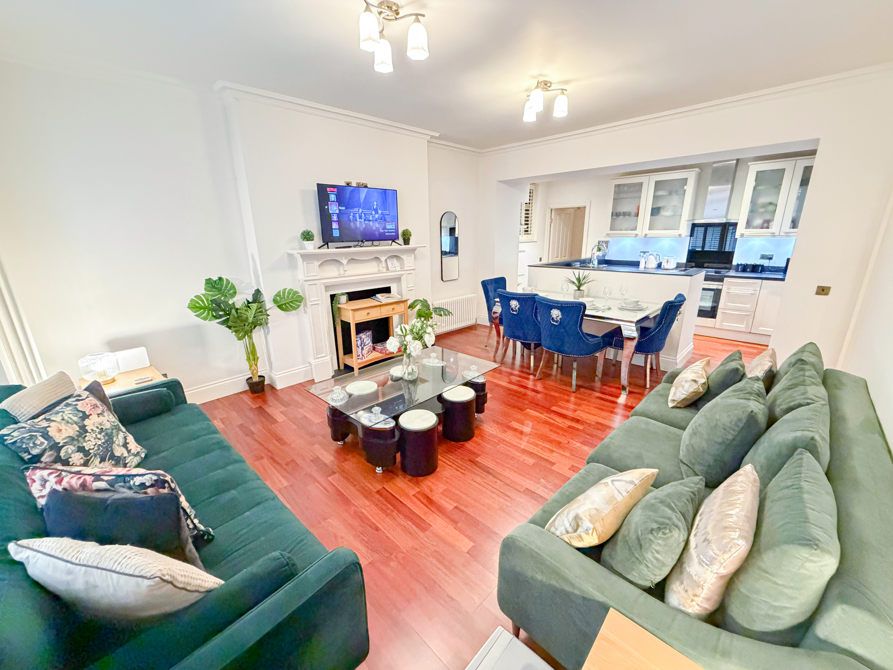 Baker Street 2 · 3-bed interior