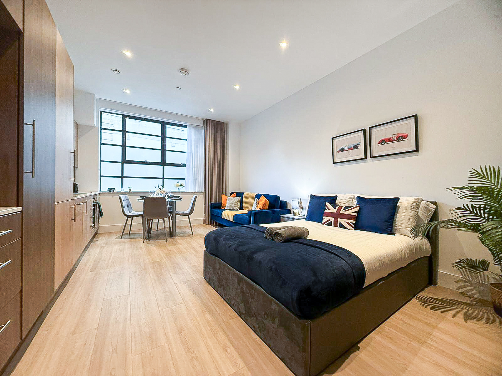 Regent's Flat F · 1-bed interior