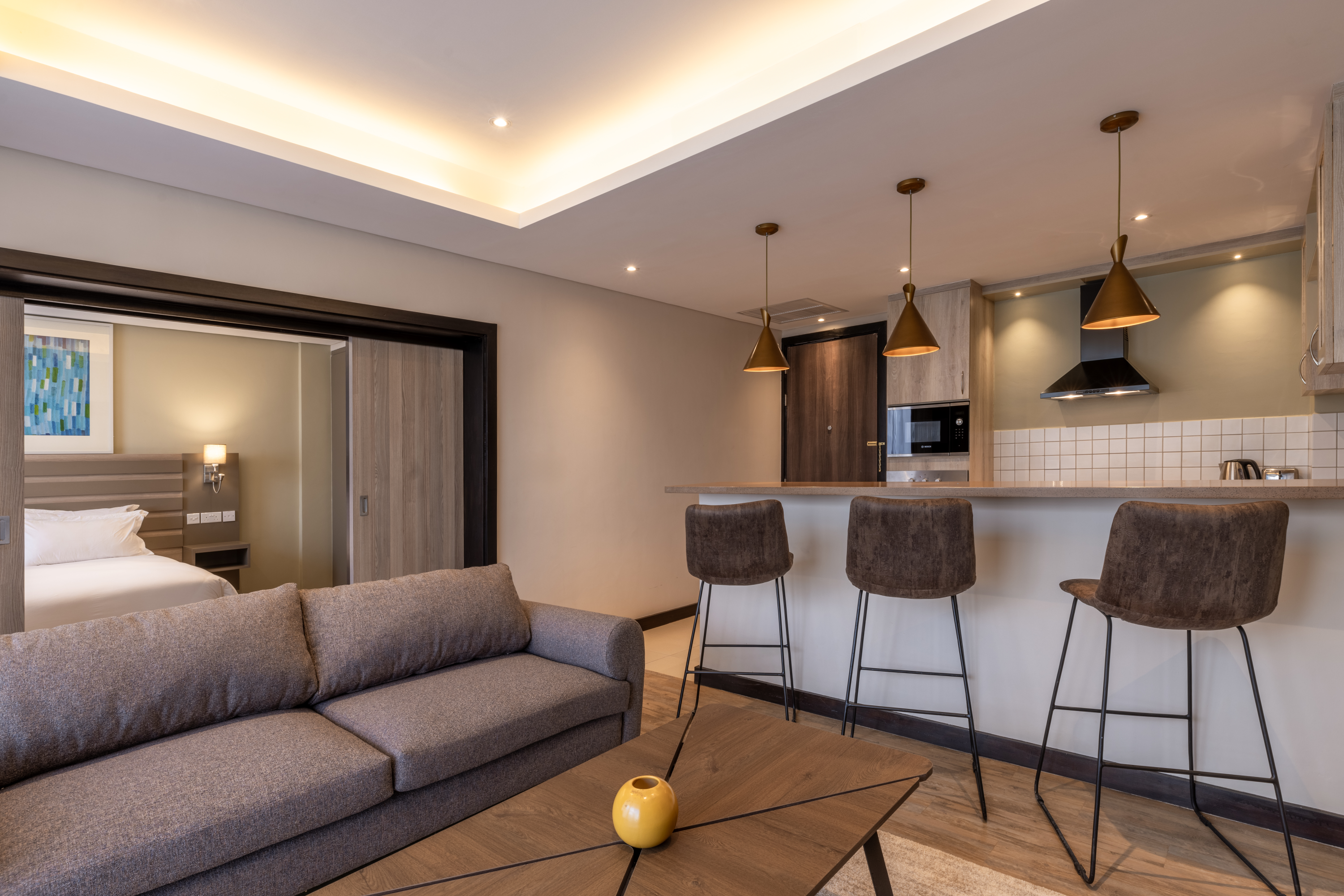 Enaki Trademark Suites 1 bed by Yourhost