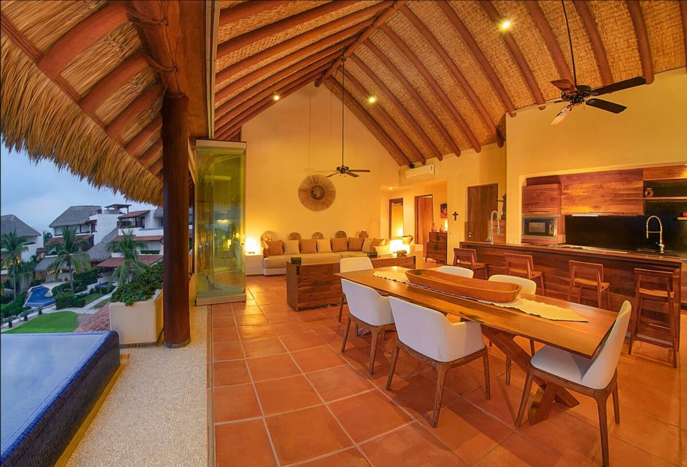 Oceanview Penthouse photo 3