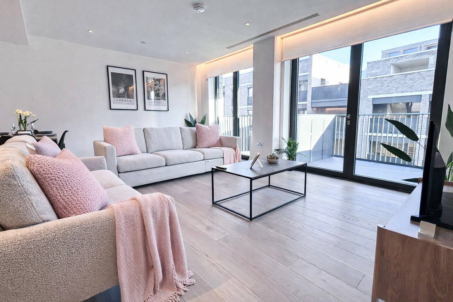 Russell Square Flat 34 · 2-bed interior