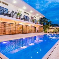 La Oveja Negra Surf Camp & Hostel