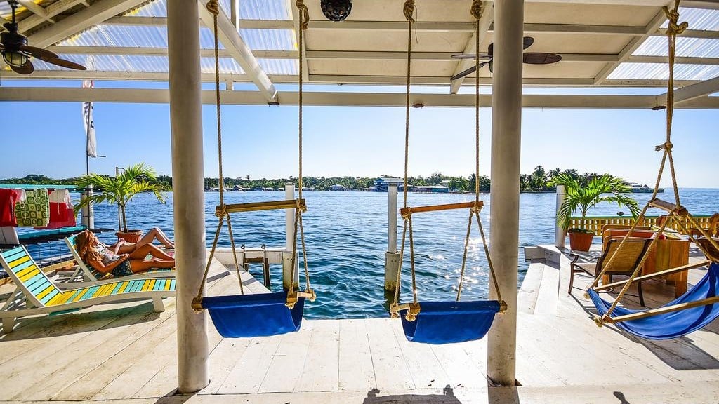 Selina Surf Club Isla Colón