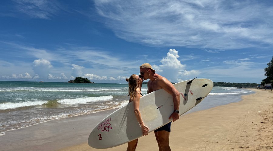 Surfers Paradise Surf School Weligama