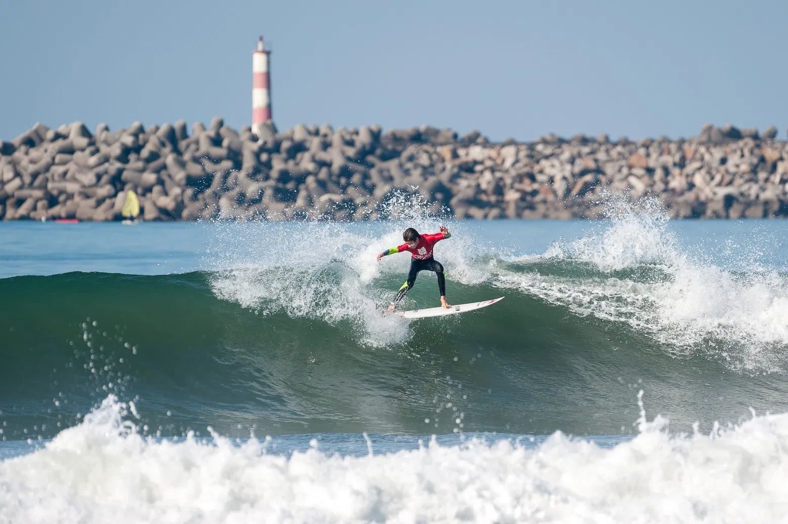 Oporto Surfcamp acci&oacute;n de surf