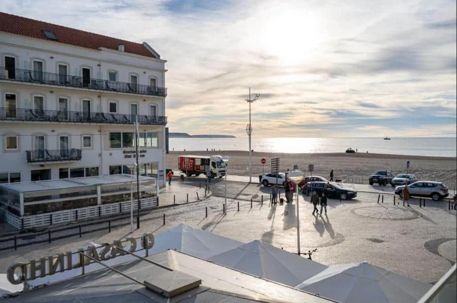 By The Sea Nazare B&B - Surf Camp in Portugal