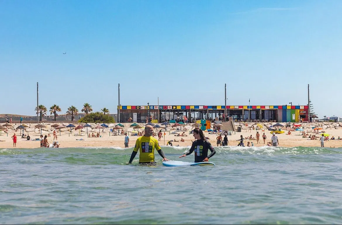 Dr. Bernard Surf Camp - Surf Camp in Portugal