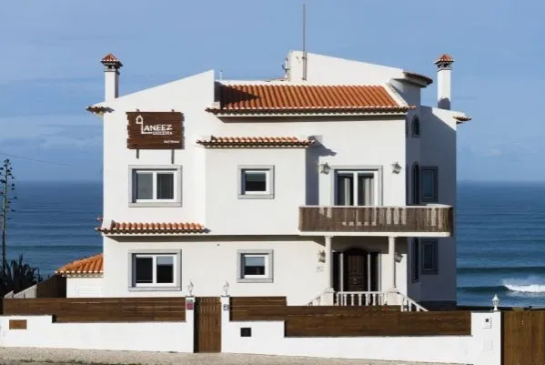 Laneez Ericeira Surf House