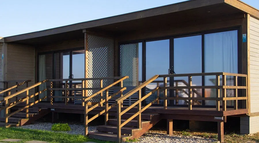 PenichePraia - Bungalows, Campers & SPA - Surf Camp in Portugal