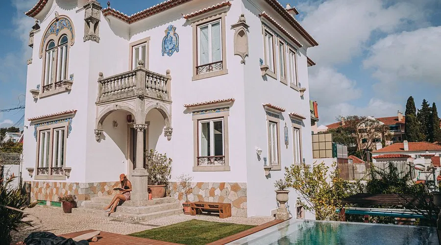 The Salty Surf & Yoga - Surf Camp in Portugal