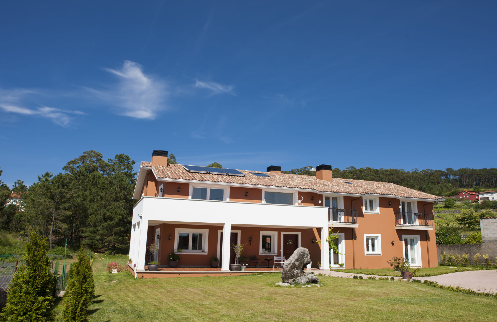 Surfhouse As Furnas surf camp