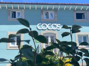 COCOS SURFHOUSE surf camp