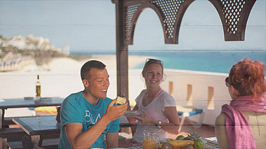 OTRO MODO Family Surfcamp Fuerteventura